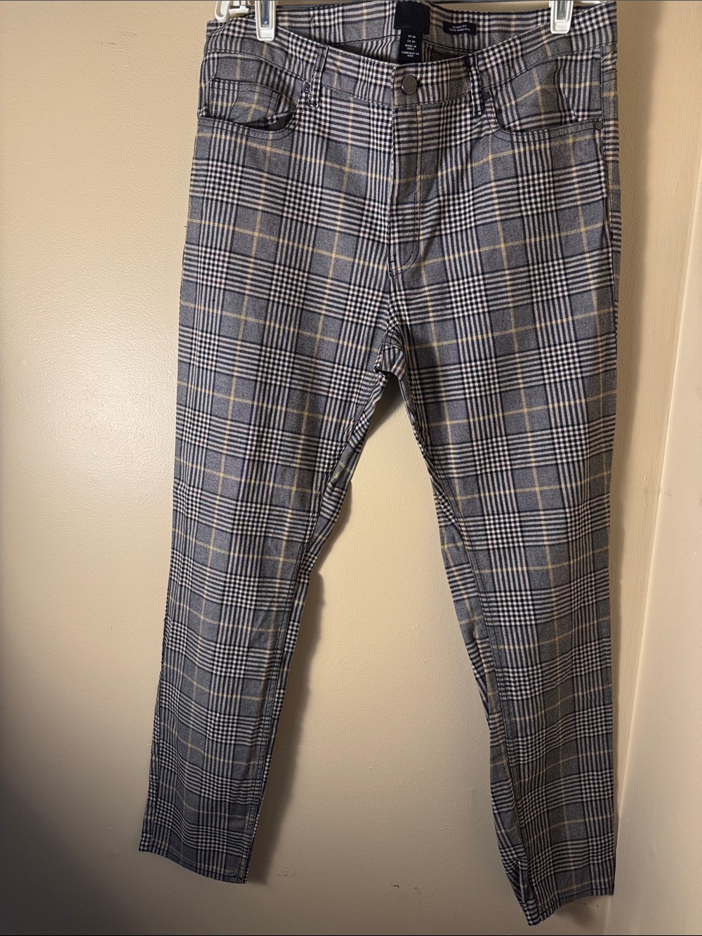 H&M Men's Plaid Skinny Jeans in Gray with Subtle Tan Windowpane